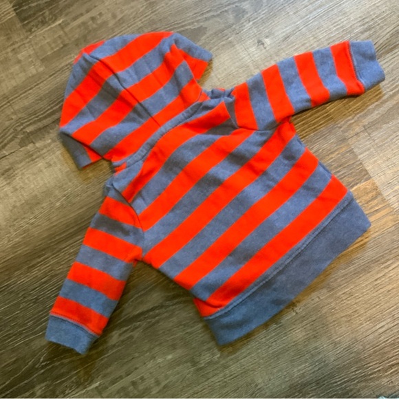 ⭐️ 5 for $15 Newborn Hoodie - Picture 4 of 4